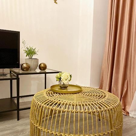 Berg Apartment Braşov Buitenkant foto