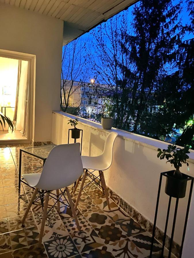 Berg Apartment Braşov Buitenkant foto