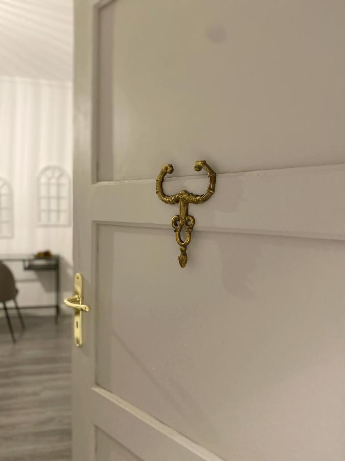 Berg Apartment Braşov Buitenkant foto