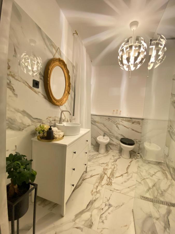 Berg Apartment Braşov Buitenkant foto